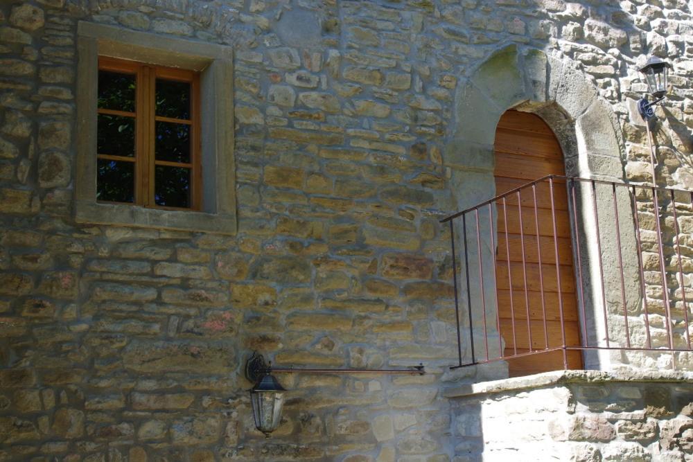 Bed and Breakfast Vinco Castel del Rio Екстер'єр фото