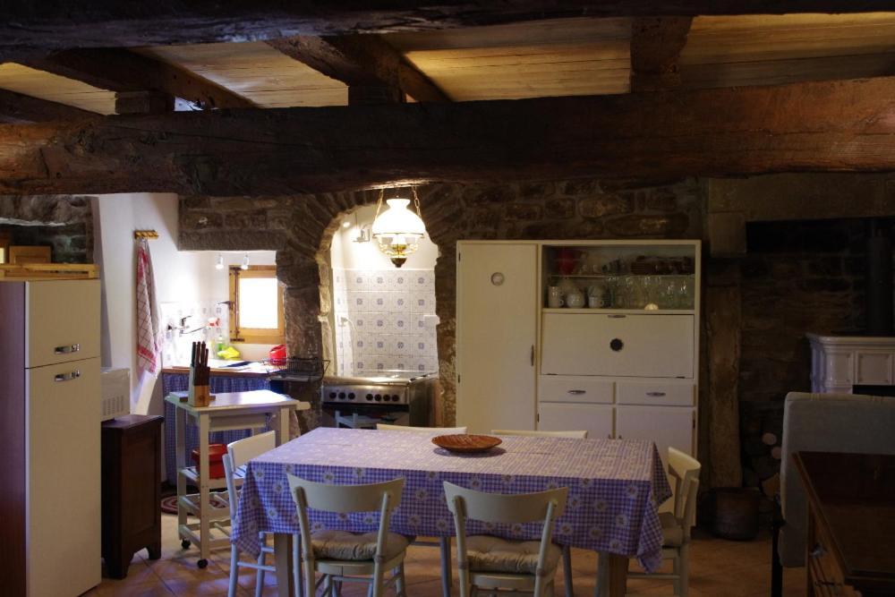 Bed and Breakfast Vinco Castel del Rio Екстер'єр фото
