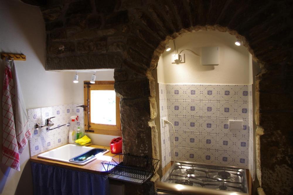 Bed and Breakfast Vinco Castel del Rio Екстер'єр фото